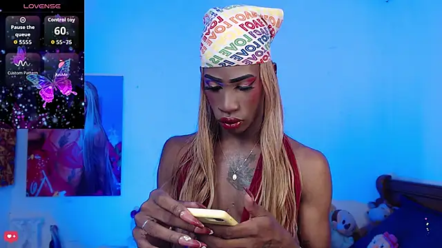 Snapshot of Kendall_Gil chatting on October 23, 2025, 6:13 am Kendall Gil online show from October 23, 2025, 6:13 am