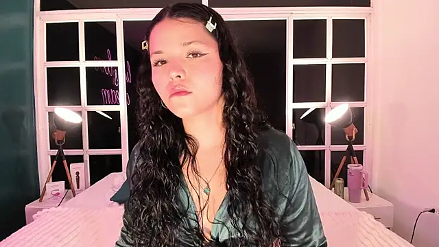 LottiCarter online show from January 31, 2025, 12:39 am