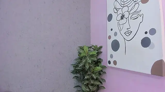 Tiffany mendez online show from November 25, 2025, 12:05 pm