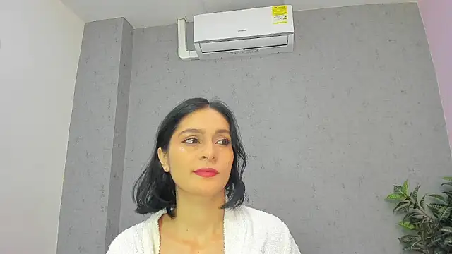 Tiffany mendez online show from January 14, 2026, 12:11 pm