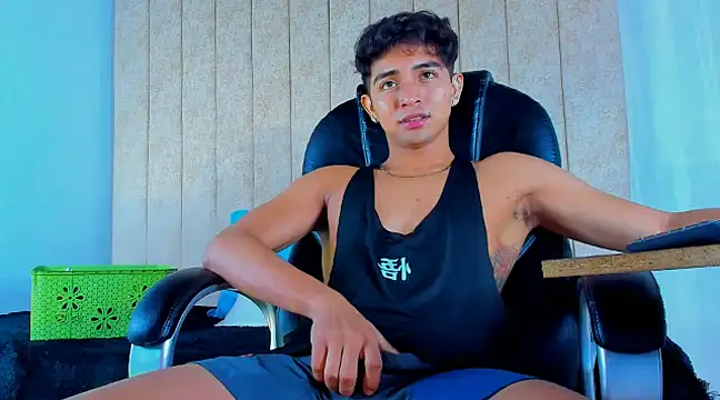 Muichiro tokito1 online show from March 12, 2025, 3:35 am