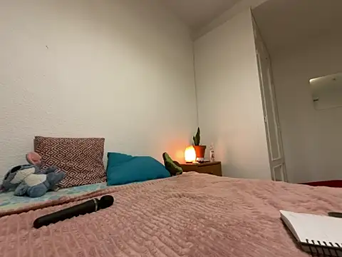 Snapshot of sammymoon chatting on October 24, 2025, 6:43 am sammymoon online show from October 24, 2025, 6:43 am