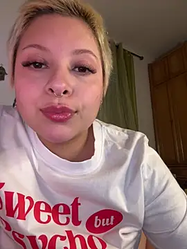 Snapshot of sammymoon chatting on February 20, 2026, 4:51 pm sammymoon online show from February 20, 2026, 4:51 pm