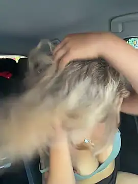 amanda-medrano1 online show from July 21, 2026, 1:57 pm