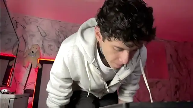 Saturno v online show from February 14, 2025, 11:21 am