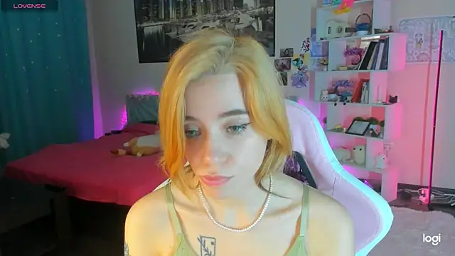 Ramona Johnson online show from February 3, 2025, 3:31 am