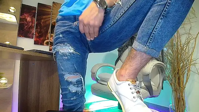 alessandro wye online show from March 19, 2025, 3:40 pm