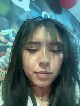 sarah moon2 online show from September 26, 2025, 1:31 am