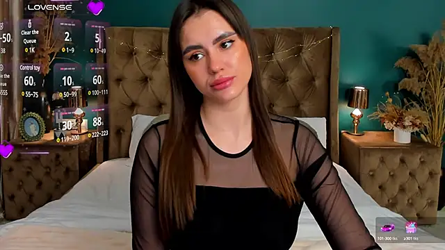 CalyMoon online show from March 18, 2025, 1:09 pm