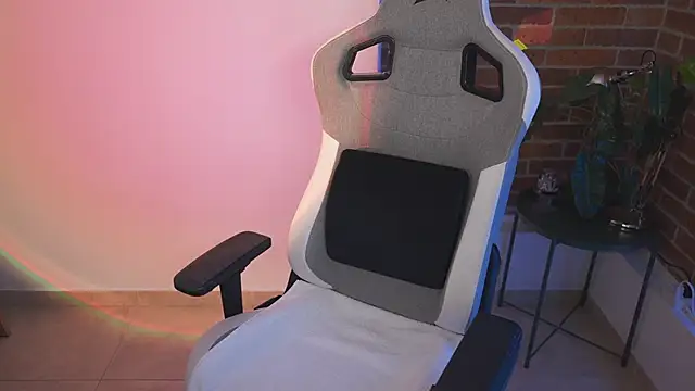 anyacutex online show from March 8, 2025, 7:31 pm