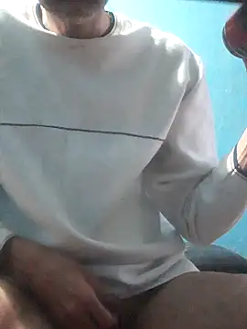 Snapshot of hugosafado333 chatting on October 5, 2025, 1:48 am hugosafado333 online show from October 5, 2025, 1:48 am