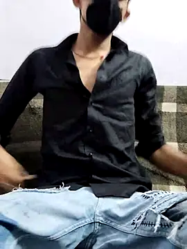 Snapshot of Habibi_big_b chatting on February 22, 2025, 5:13 pm Habibi big b online show from February 22, 2025, 5:13 pm