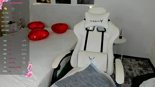 TiffanyWills online show from February 20, 2025, 7:12 am
