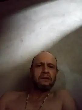 Snapshot of edijavimes chatting on February 18, 2026, 4:19 am edijavimes online show from February 18, 2026, 4:19 am