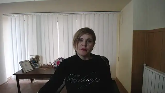 Snapshot of DaniellaKiss chatting on December 19, 2024, 11:50 am DaniellaKiss online show from December 19, 2024, 11:50 am