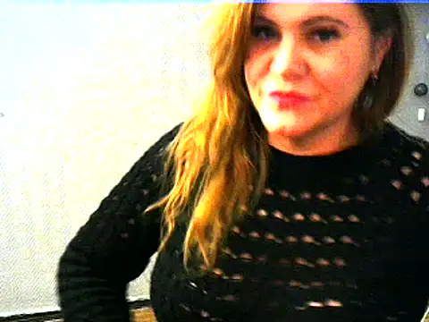 Snapshot of DaniellaKiss chatting on January 10, 2025, 4:12 am DaniellaKiss online show from January 10, 2025, 4:12 am