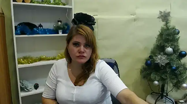 Snapshot of DaniellaKiss chatting on February 5, 2025, 8:04 pm DaniellaKiss online show from February 5, 2025, 8:04 pm