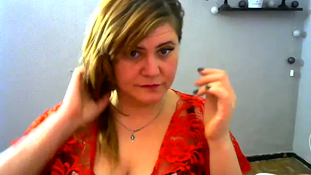 Snapshot of DaniellaKiss chatting on March 11, 2025, 4:54 am DaniellaKiss online show from March 11, 2025, 4:54 am