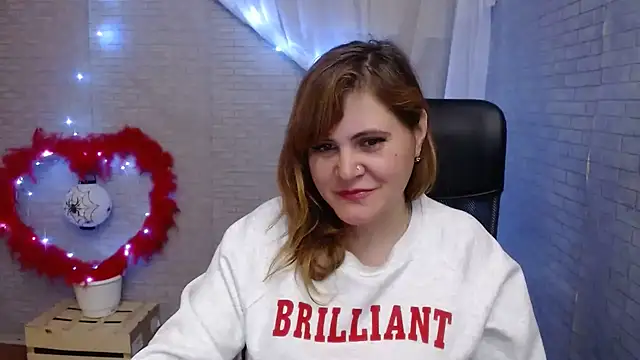 Snapshot of DaniellaKiss chatting on March 12, 2025, 7:28 pm DaniellaKiss online show from March 12, 2025, 7:28 pm