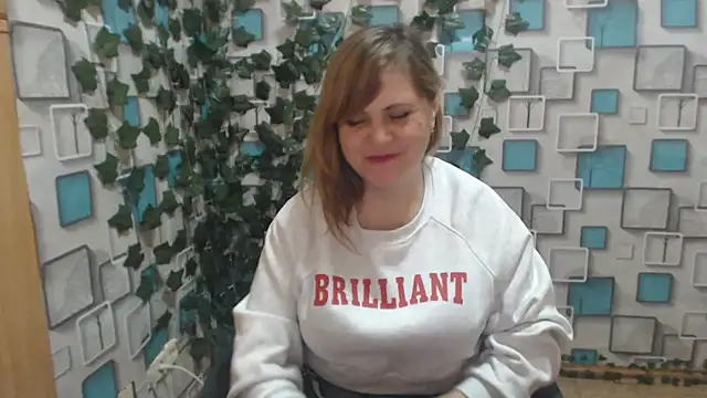 Snapshot of DaniellaKiss chatting on March 13, 2025, 10:26 am DaniellaKiss online show from March 13, 2025, 10:26 am