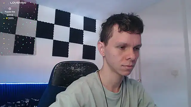 bryamado69 online show from November 21, 2025, 7:23 pm