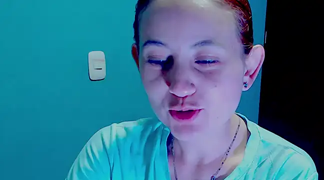 zoe jones3 online show from December 16, 2024, 12:26 am