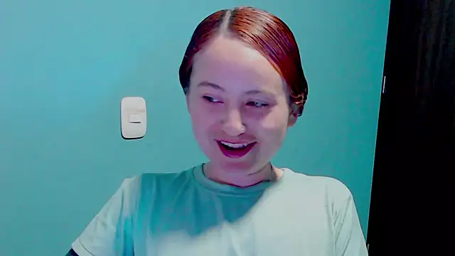 zoe jones3 online show from December 22, 2024, 10:17 am