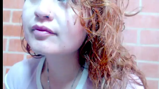 zoe jones3 online show from September 23, 2025, 1:03 pm