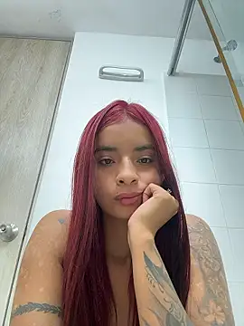 Laura fernandezII online show from January 7, 2026, 4:42 pm