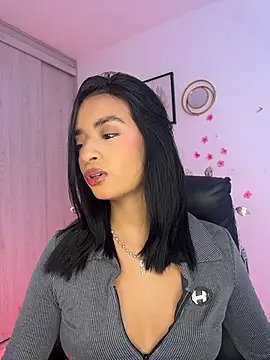 Snapshot of Laura_fernandezII chatting on May 26, 2026, 7:10 pm Laura fernandezII online show from May 26, 2026, 7:10 pm