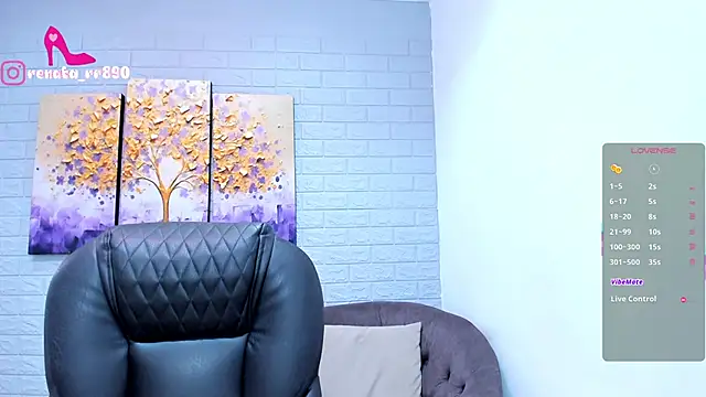 Snapshot of LenaRuiz_ chatting on May 30, 2026, 12:02 pm LenaRuiz online show from May 30, 2026, 12:02 pm
