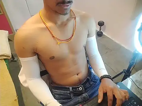 vicky0805 online show from September 27, 2025, 4:39 am