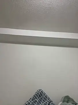 islandvybee55 online show from January 21, 2025, 12:25 am