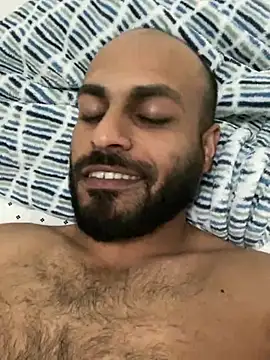 islandvybee55 online show from February 27, 2025, 2:10 am