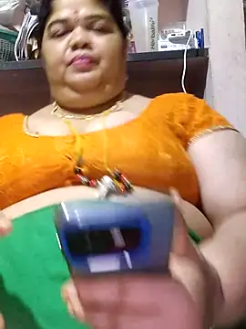 tamilthanushri online show from October 3, 2025, 8:06 pm