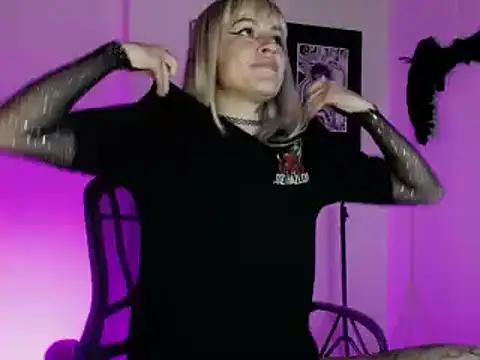 kim jeins11 online show from February 5, 2025, 12:10 am