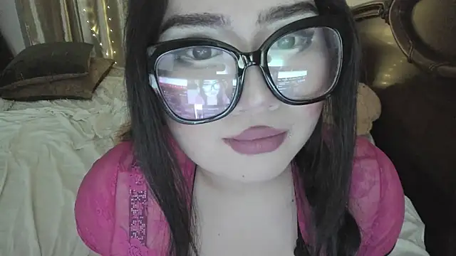 cutie sakura online show from January 18, 2025, 4:10 pm