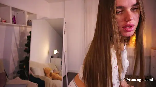 aesthetics  tease online show from January 6, 2025, 2:15 am