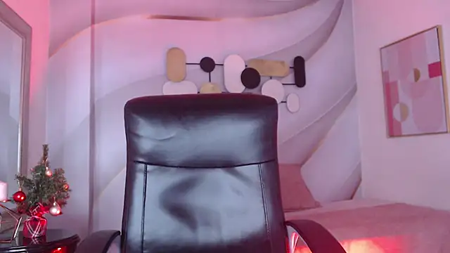 LessBoobs gh online show from December 8, 2024, 6:28 pm