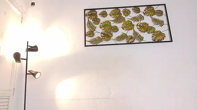 Snapshot of natalia_aguirre1 chatting on December 21, 2025, 12:01 pm natalia aguirre1 online show from December 21, 2025, 12:01 pm