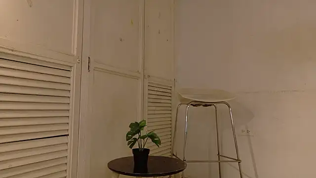 Snapshot of natalia_aguirre1 chatting on February 10, 2026, 12:20 pm natalia aguirre1 online show from February 10, 2026, 12:20 pm