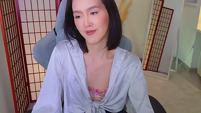 CarrieAmber online show from April 26, 2026, 1:53 pm