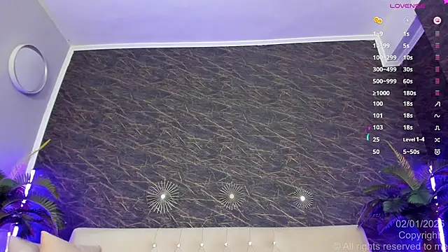 moona ray online show from January 4, 2025, 2:03 am