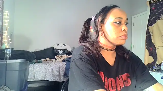 Snapshot of loveluna8 chatting on January 7, 2025, 2:30 pm loveluna8 online show from January 7, 2025, 2:30 pm