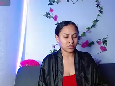 Snapshot of Cereza_horny chatting on December 7, 2024, 5:15 am Cereza horny online show from December 7, 2024, 5:15 am