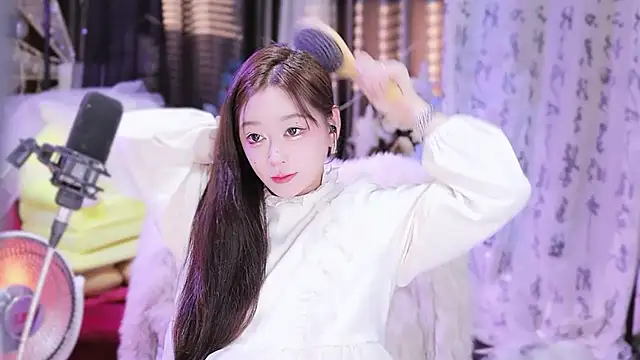 Snapshot of Missy_Nana21 chatting on January 30, 2025, 4:02 pm Missy Nana21 online show from January 30, 2025, 4:02 pm