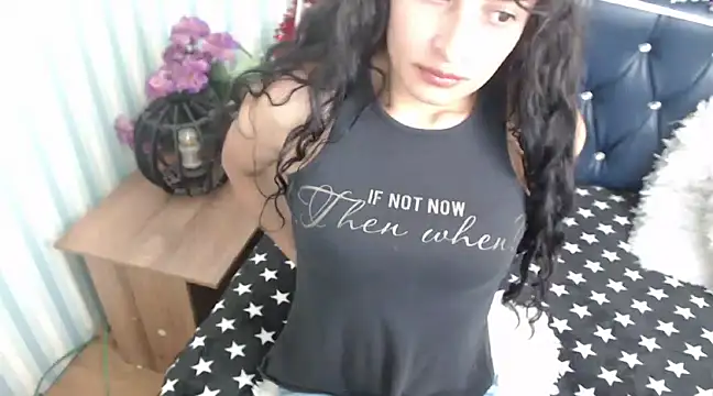 Snapshot of Scarlett_Keaton chatting on December 22, 2024, 6:17 am Scarlett Keaton online show from December 22, 2024, 6:17 am