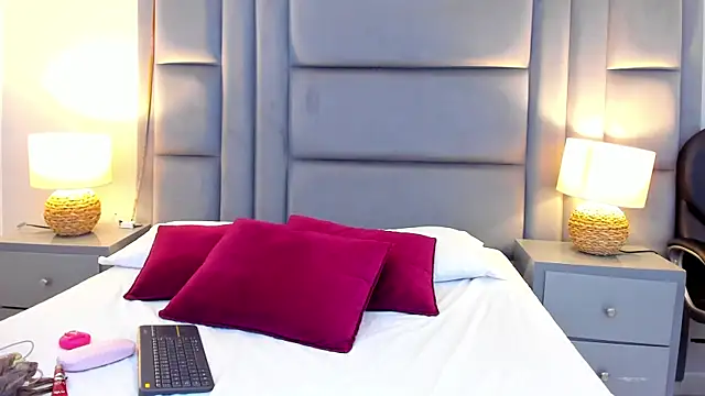 AmbarSantany online show from March 22, 2026, 2:20 pm