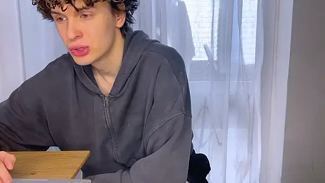 alyx garden online show from March 18, 2026, 8:17 am