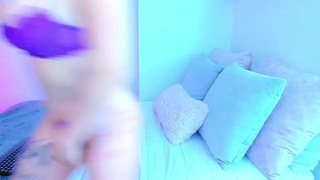 Alexis Rosse online show from December 20, 2025, 1:51 pm